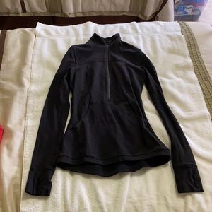 Lululemon half zip with thumb holes